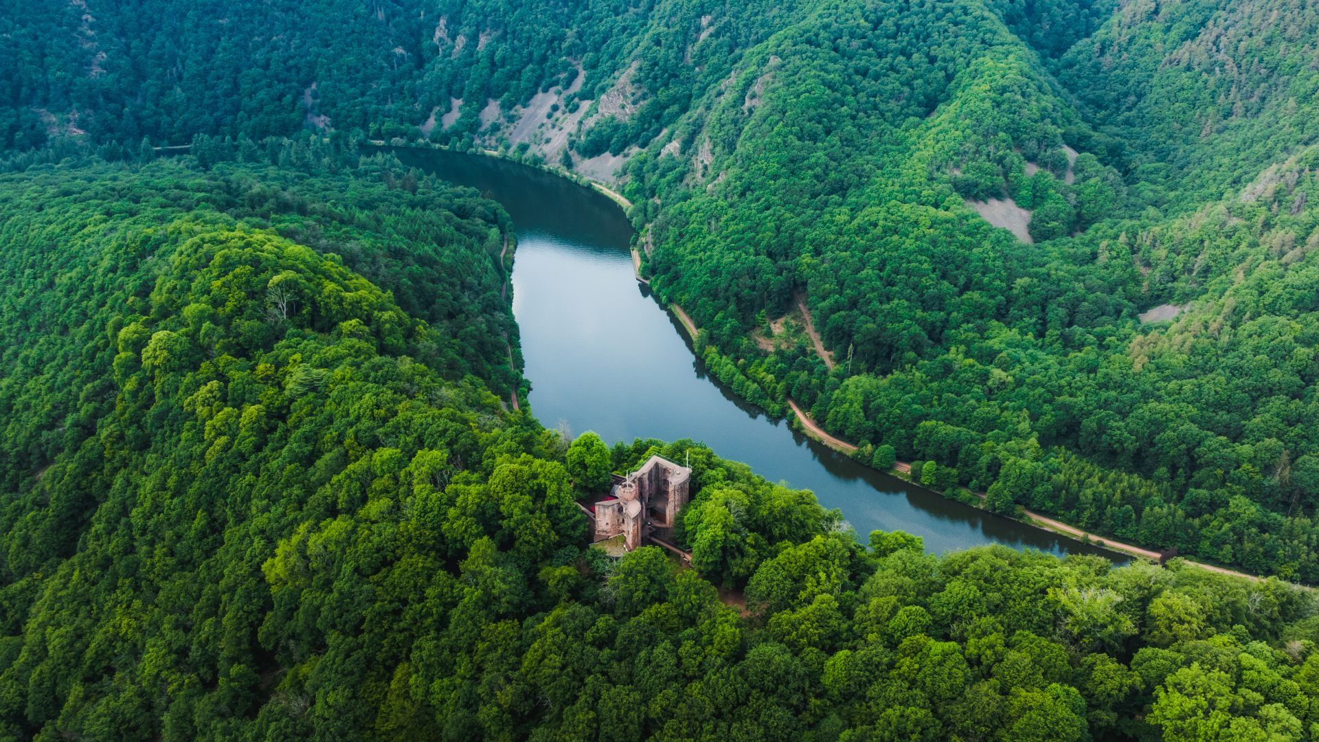 Saarschleife: Burg Montclair in front of Saarschleife