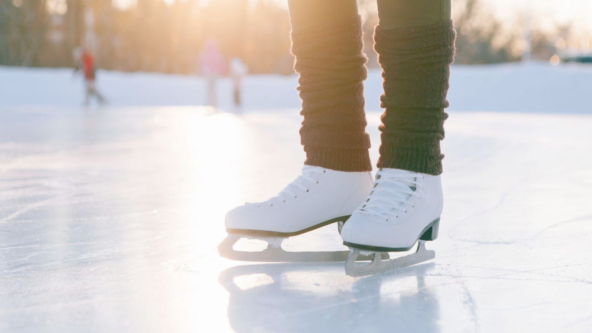 Wintervergnügen: Schlittschuhlaufen