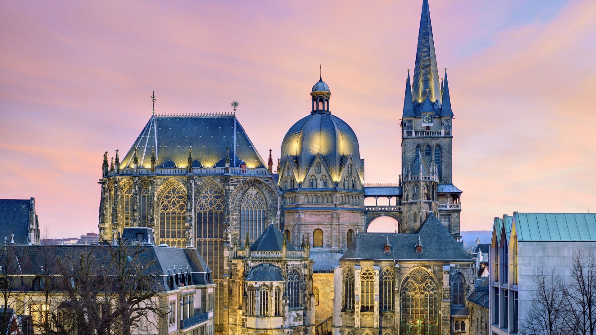 Aix-la-Chapelle: Cathédrale dans la lumière du soir