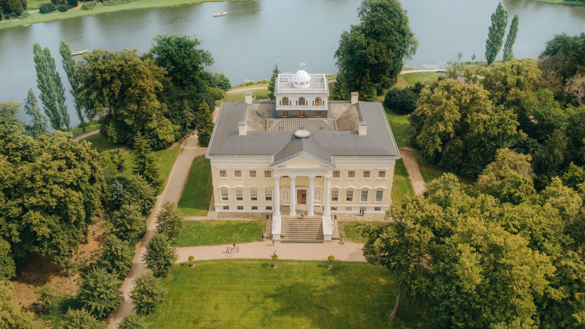 Oranienbaum-Wörlitz : Vue aérienne du palais de Wörlitz dans le royaume des jardins de Dessau Wörlitz