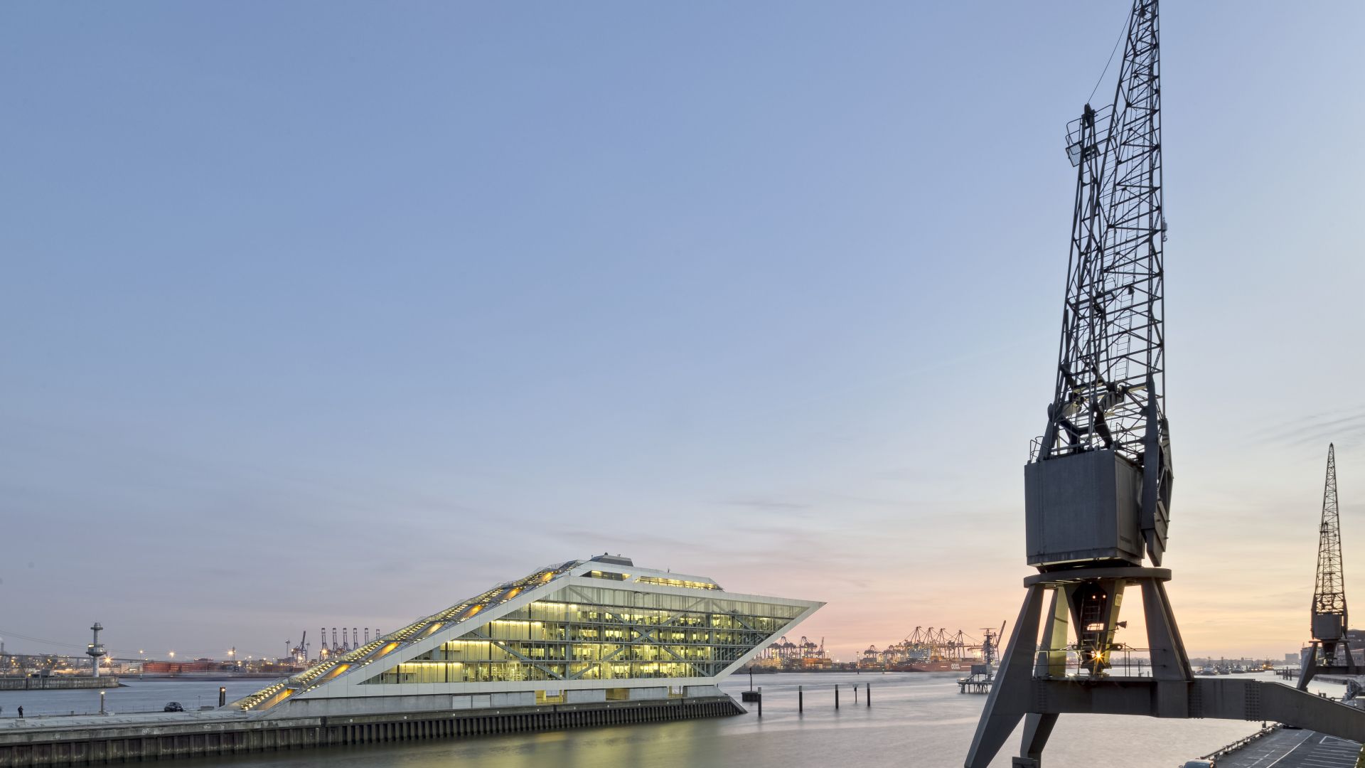 Hamburg: Dockland am Fischereihafen, Elbe