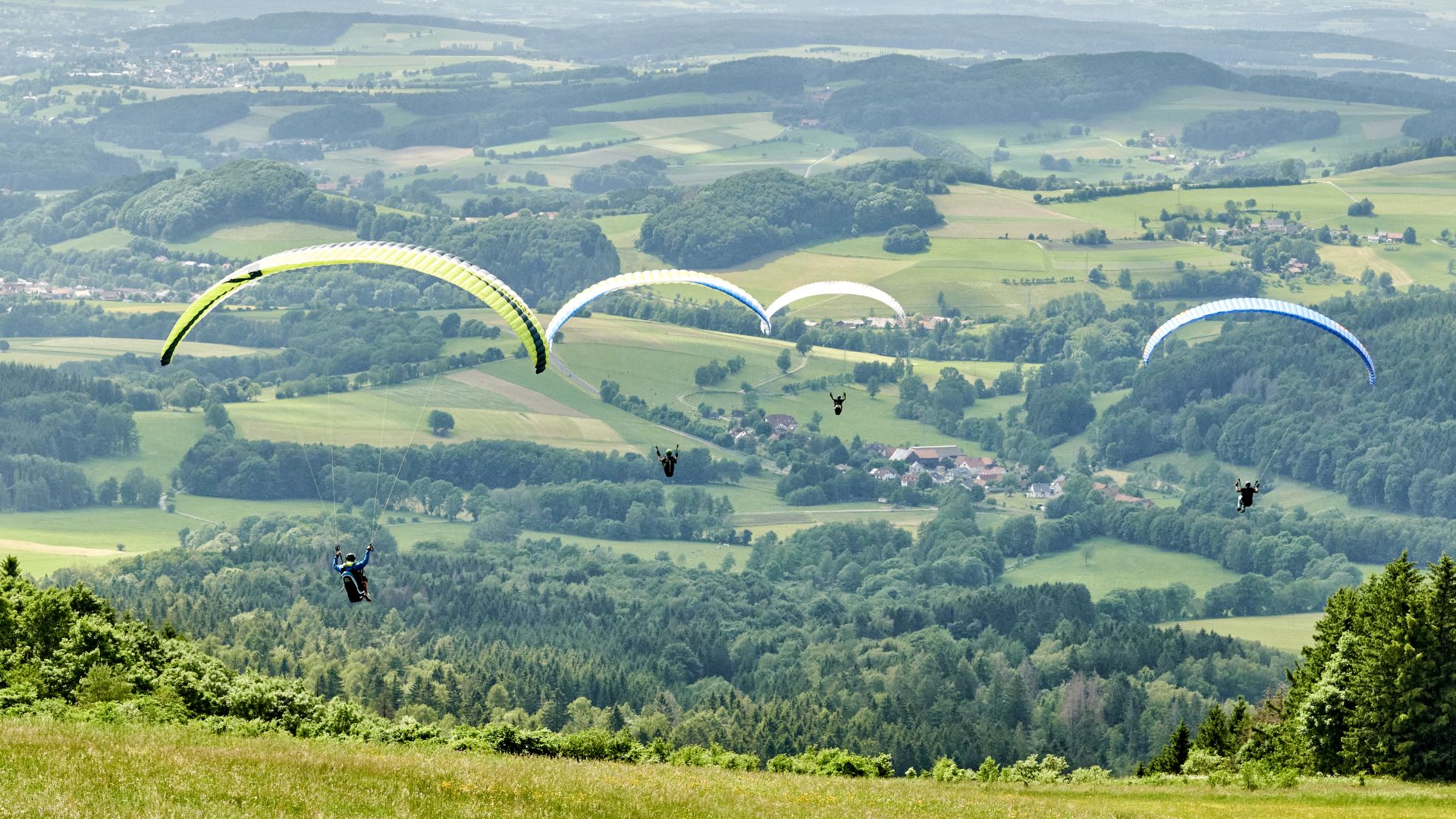 Poppenhausen: Paragliding at the Wasserkuppe in the Rhön Biosphere Reserve