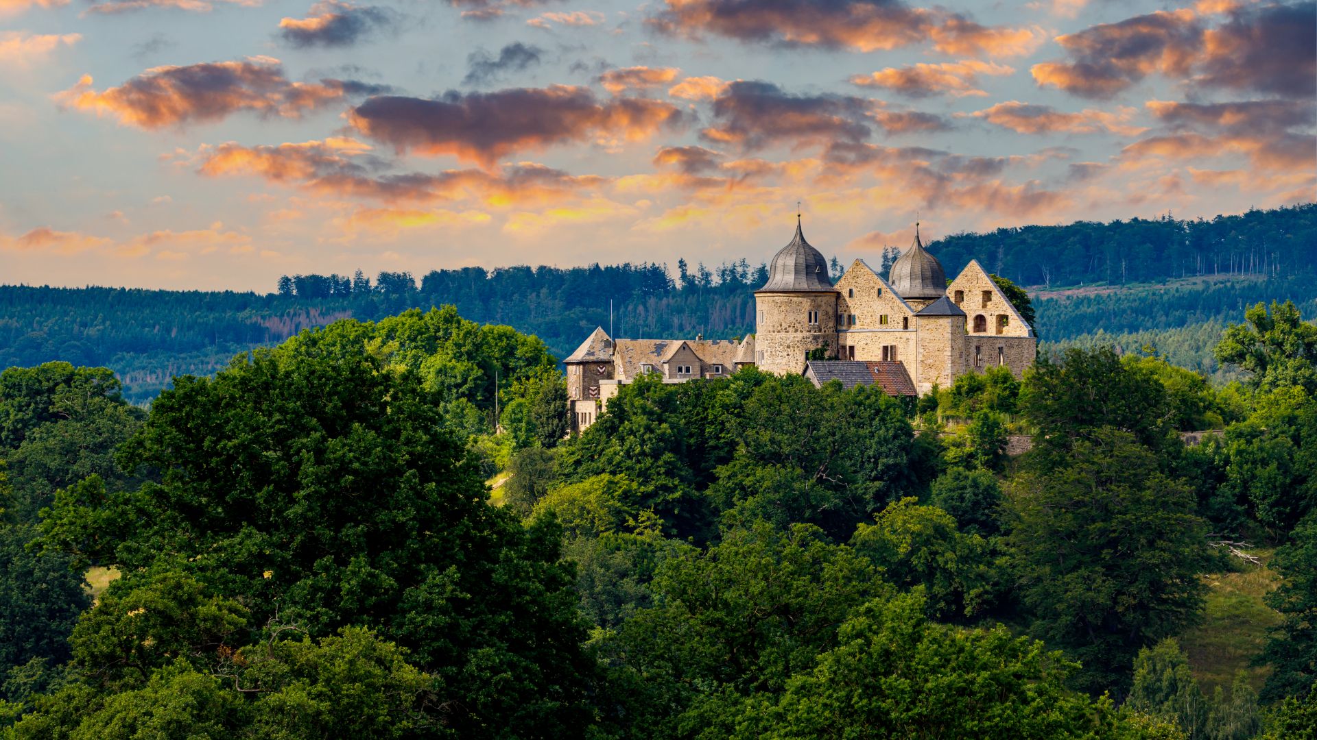 Hofgeismar: Vue sur le magnifique château de la Belle au bois dormant de Sababurg