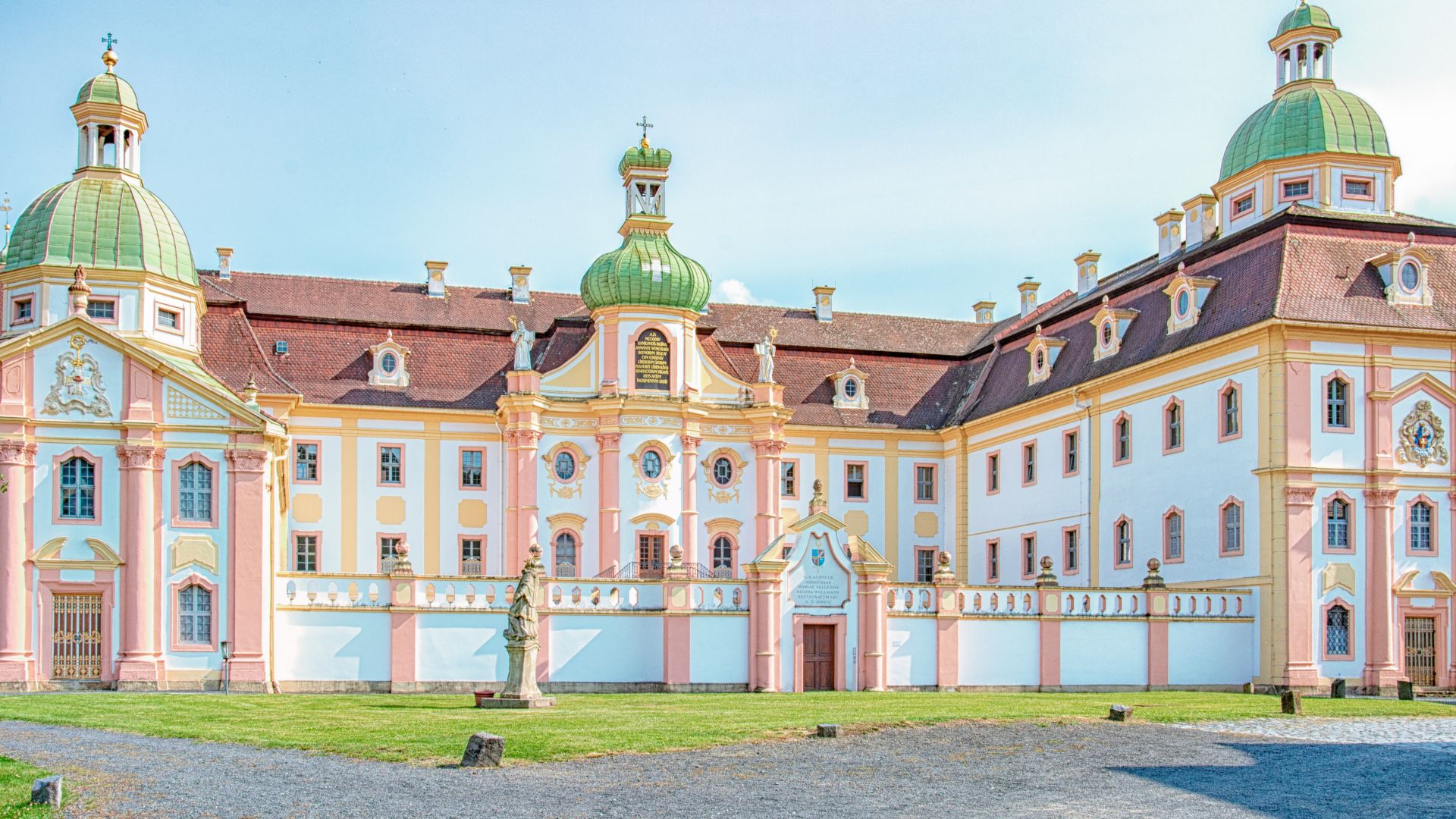 Ostritz: St. Marienthal Monastery