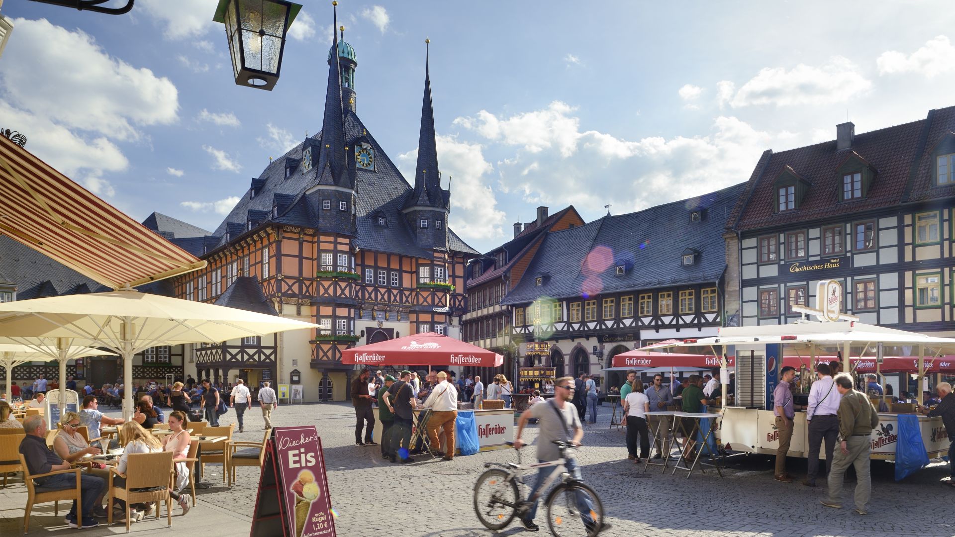 Wernigerode: Rathaus mit Marktplatz