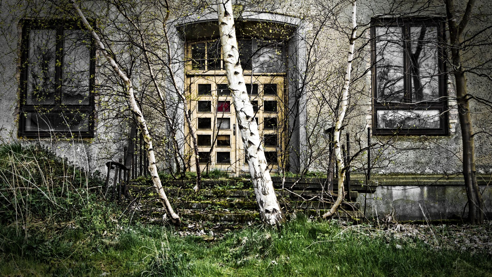 Wustrow: Old, abandoned seafaring school in the Baltic seaside resort of Wustrow