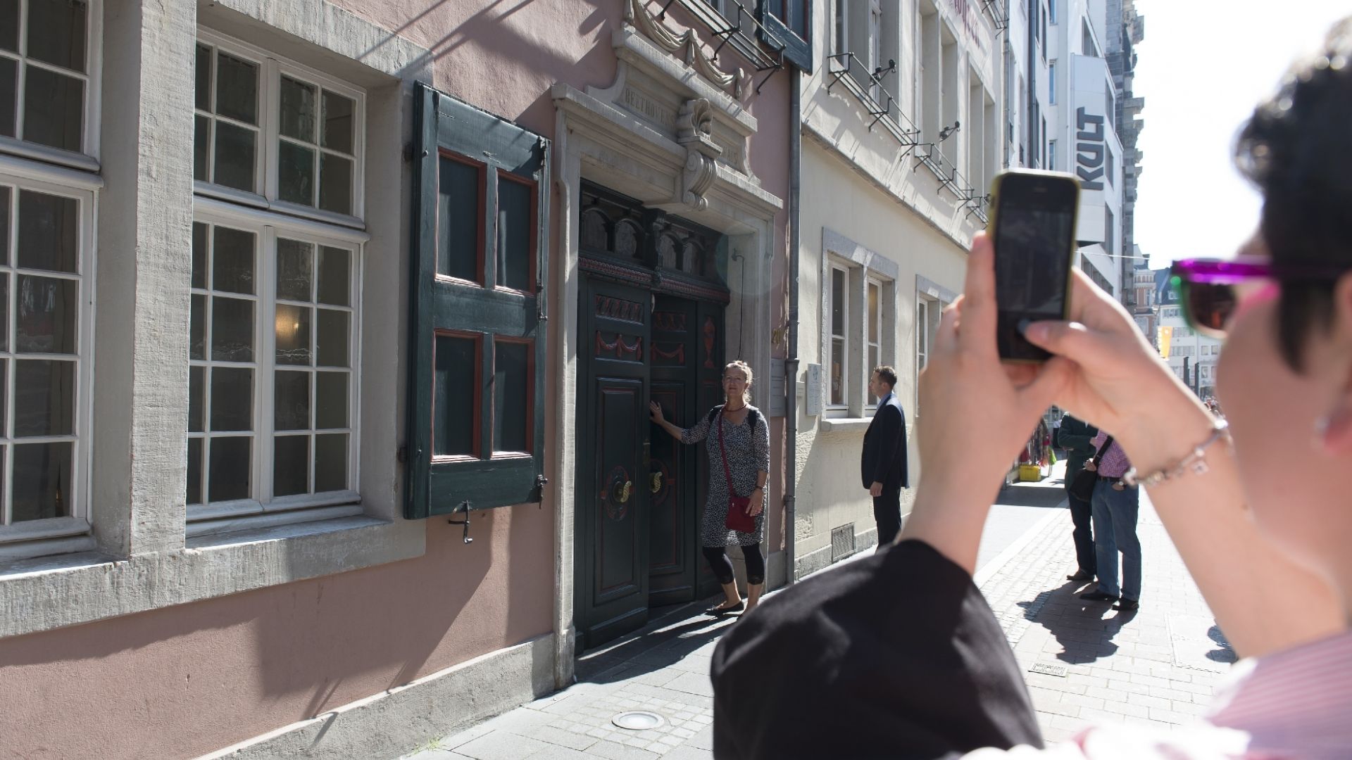 Bonn : visiteurs devant la Beethovenhaus