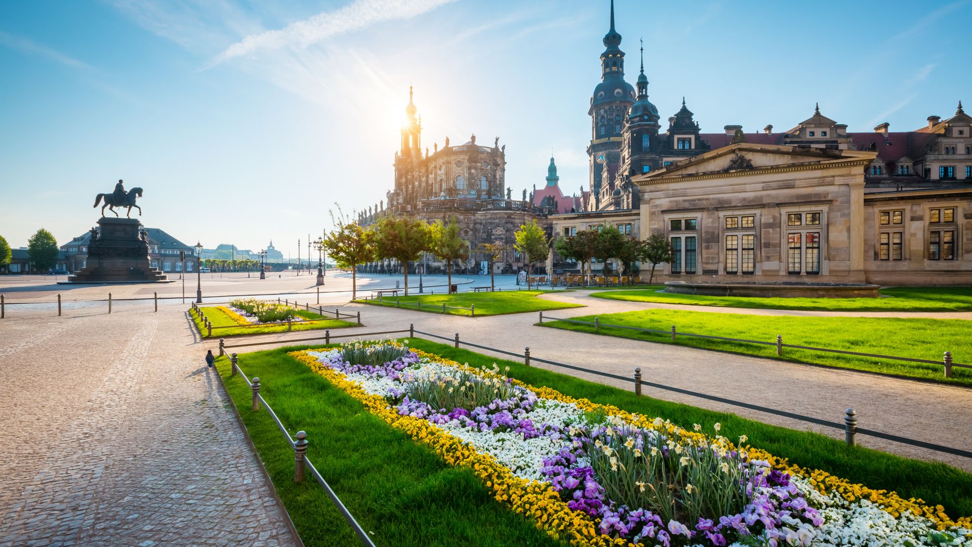 Dresden: View of the Residence Palace from the Old Town