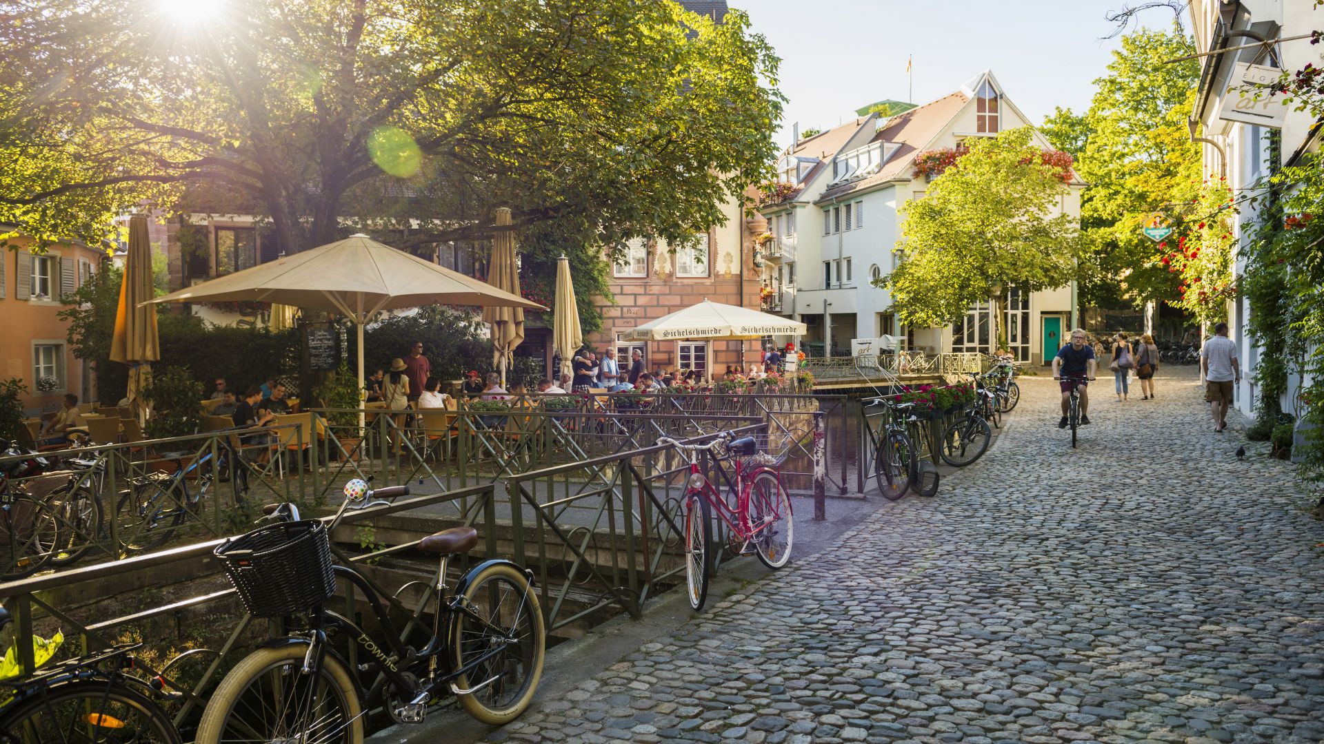 Freiburg im Breisgau: Straße Fischerau in der Altstadt