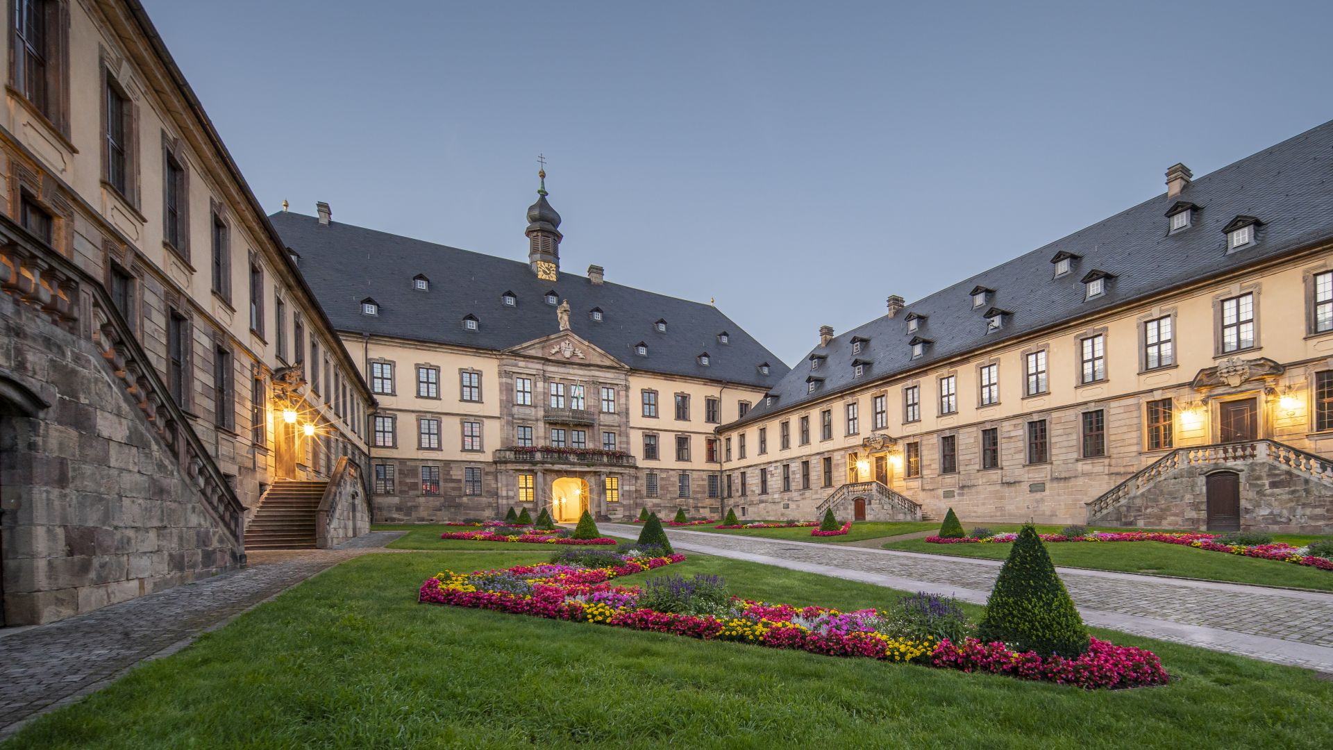 Fulda: Château de la ville de Fulda le soir