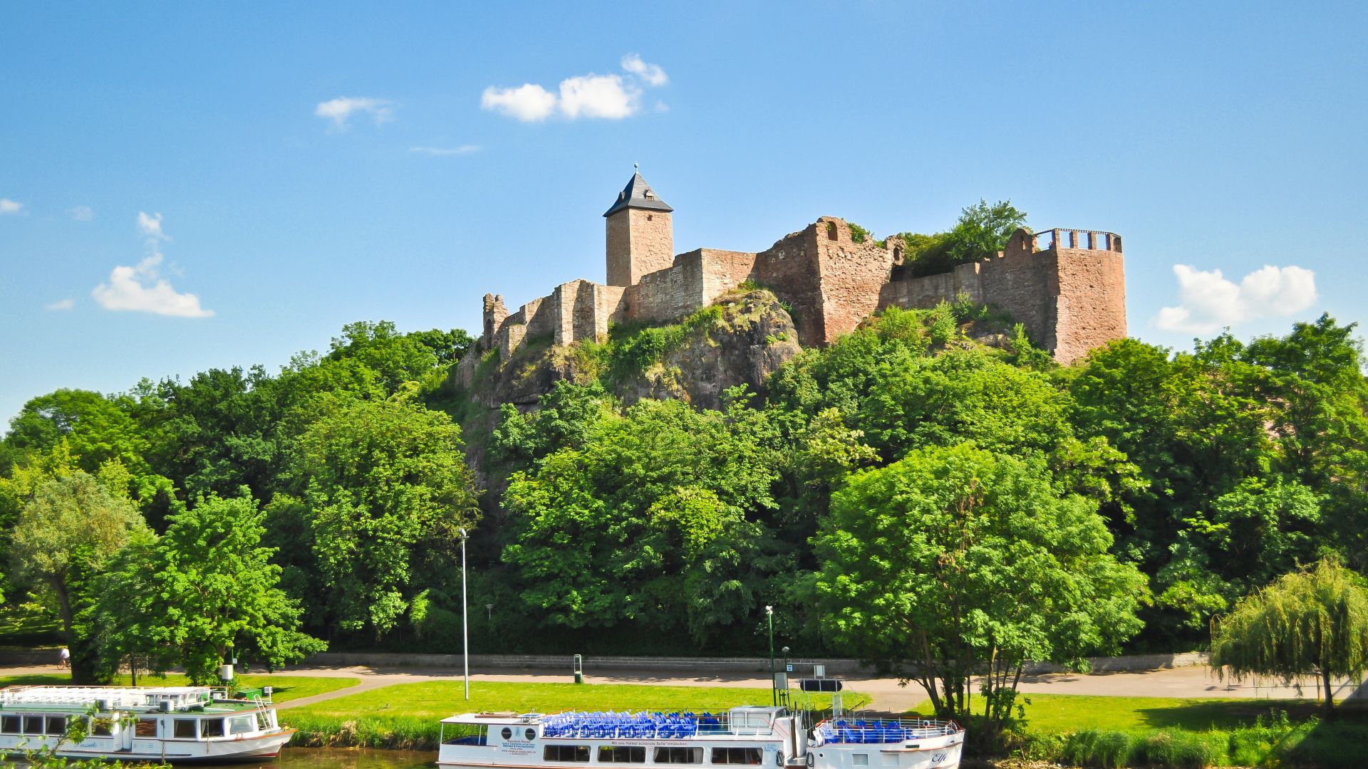 Halle: Giebichenstein Castle above the Saale River