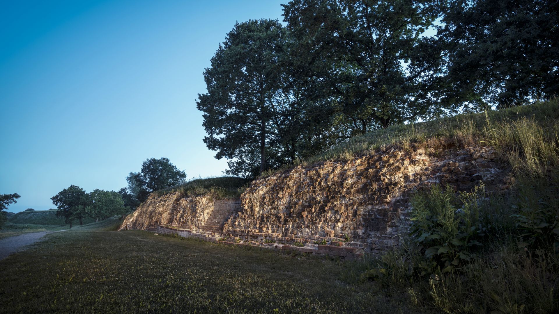 Dannewerk: Archäologischer Park Danevirke, UNESCO Welterbe Danewerk, Waldemarsmauer