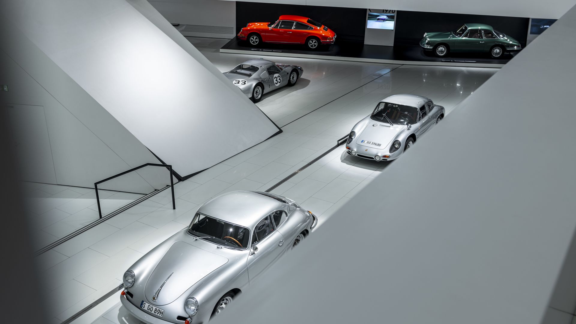 Stuttgart: Porsche-Museum in Zuffenhausen